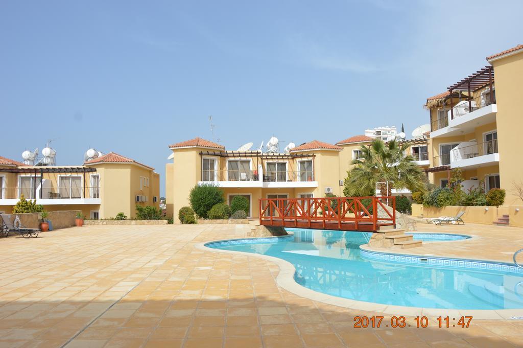 Luxury Apartment Paphos Exterior foto